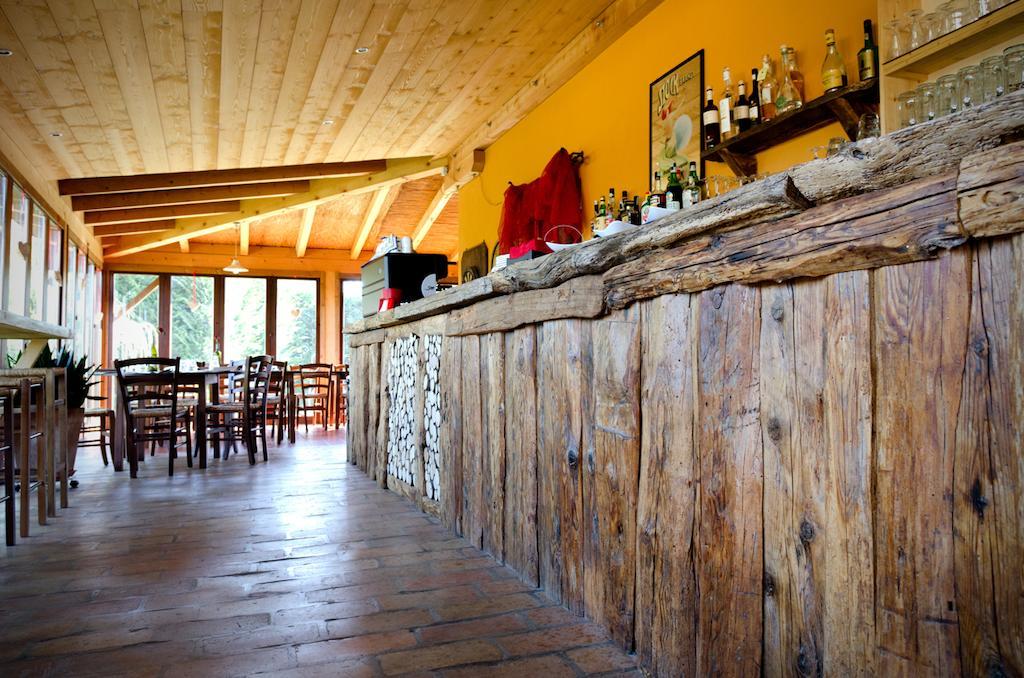 Osteria E Locanda Del Viaggiatore 루시 외부 사진
